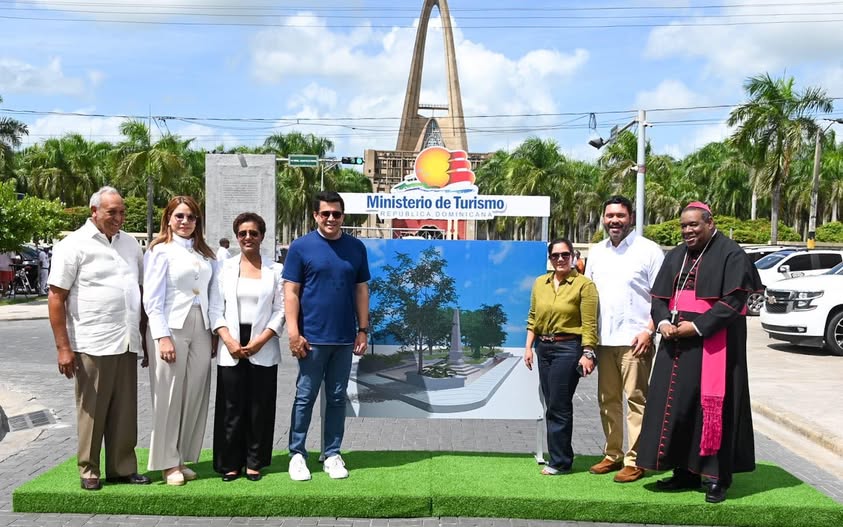 David Collado deja iniciadas varias obras en el entorno de la Basílica de Higüey