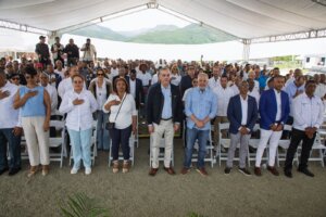 Tras más de 50 años de espera, presidente Abinader inaugura las carreteras Vallejuelo–Batista, Vallejuelo–Río Arriba Sur y Los Arroyos–Sabaneta, para transformar la movilidad de más de 18,000 habitantes de San Juan