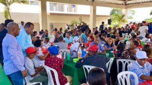 Ayuntamiento de Puerto Plata realiza fiesta navideña a colaboradores del departamento de limpieza