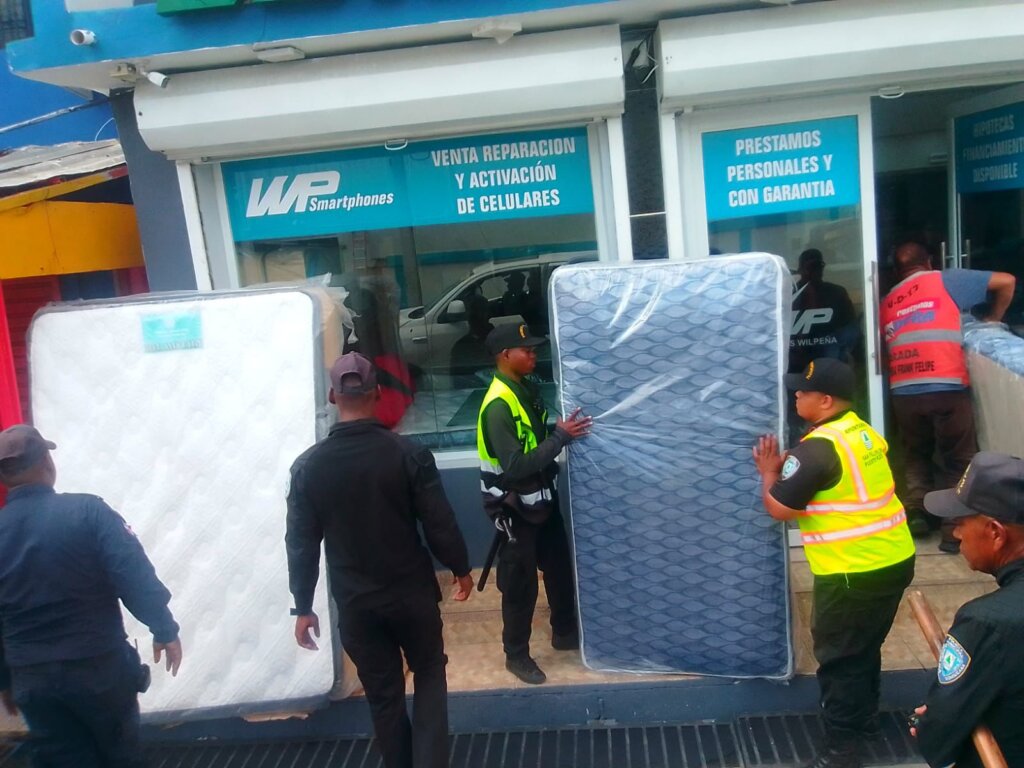 Ayuntamiento de Puerto Plata reinicia operativos de recuperación de espacios públicos