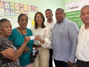 Gobernadora Claritza Rochtte participa en Gran Jornada de Inclusión Social en Puerto Plata