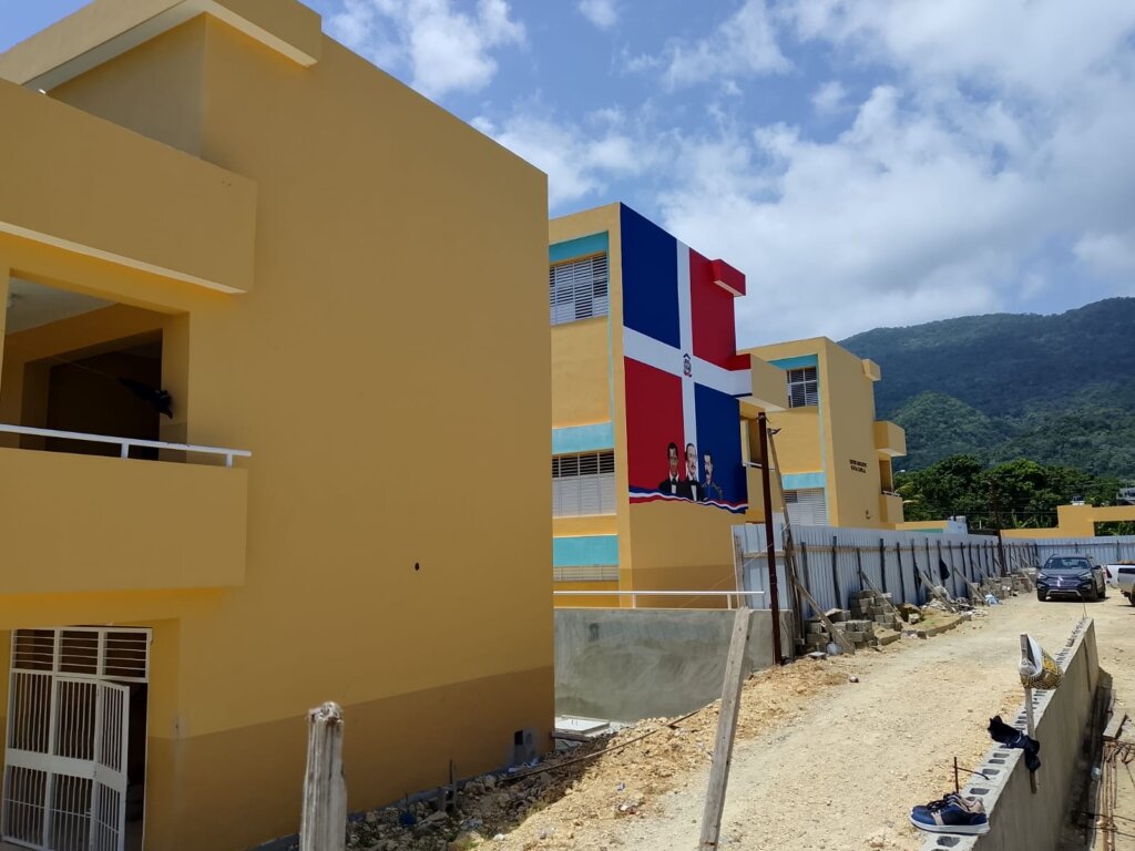 Centro educativo Olivia Capallá aportará 24 nuevas aulas al Distrito Educativo 11-02 en Puerto Plata